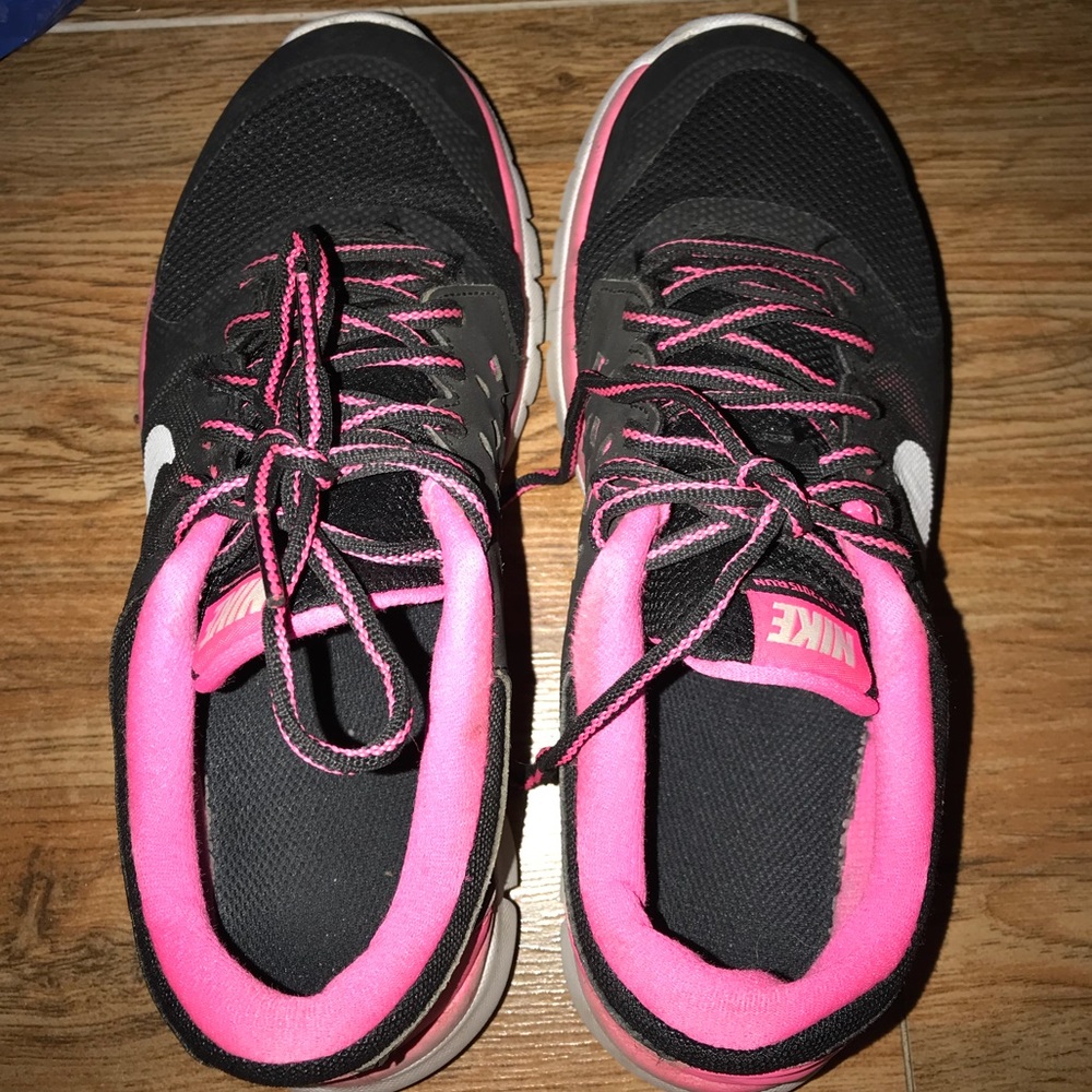 Nike pink running shoes